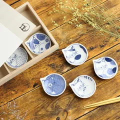 豆neco皿 まめねこざら 6Pset 木箱セット(豆皿 猫 皿 猫柄 ねこ おしゃれ 和食器 セット 醤油皿 新築祝い プレゼント 食器 人気 桐箱 豆皿セット 箸置き かわいい 食洗器OK 食洗器対応)