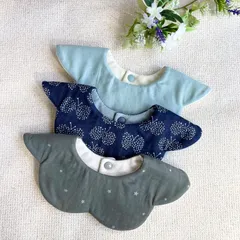 ♡ハンドメイドスタイ♡　✿花びら✿ リバーシブル　3枚セット