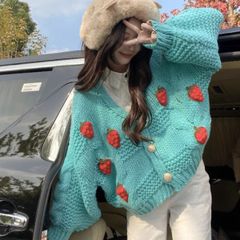 カーデ ニットカーデ カーディガン 羽織り アウター セーター レディース 韓国ファッション いちご イチゴ ワッペン モチーフ かわいい ガーリー