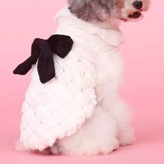 【閉店セール全品半額】リボン付きフェイクファーコート　オフホワイト　白　犬服　ドッグウェア
