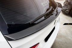 【FUTURE DESIGN 正規品】BMW 5シリーズ F11 ツーリング トランク用 リアスポイラー 本物DryCarbon ドライカーボン エアロ カスタム