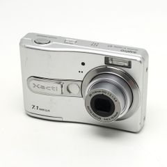 【楠本質店/元住吉】SANYO/サンヨー　乾電池式コンパクトデジタルカメラ　Xacti　DSC-S7【中古】