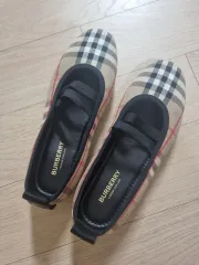 2025年最新】BURBERRY レディース フラットシューズ・バレエ