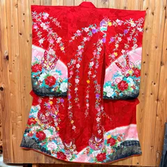 女の子 正絹 着物 七五三 七草 晴れ着 総柄 和柄 振袖 蝶 桜 牡丹