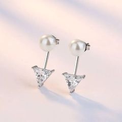 ホワイトパール 三角 キュービックジルコニア ピアス レディース パール 真珠
