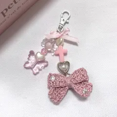 編み物 ビーズキーホルダー リボン ピンク 白 韓国 y2k ハンドメイド