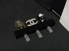 2025年最新】chanel イヤホンジャックの人気アイテム - メルカリ