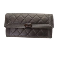 【中古】CHANEL シャネル A80286 ボーイシャネル グレインドラムスキン ブラック シャネルロゴ金具:ブラック 長財布 メンズ レディース ユニセックス誕生日 記念日 プレゼント A2406338【無料ギフトラッピング承ります】