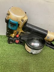 【中古品】【0921】マキタ 50mm 高圧エア釘打 エアダスタ付 ゴールド AN533HSP1　IT9B3JAC3BF4
