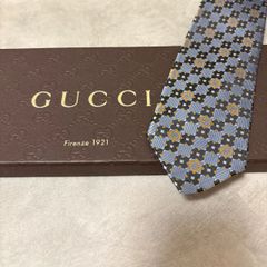美品 GUCCI グッチ シルク 100％ グレー シルバー ブロック柄 254-689