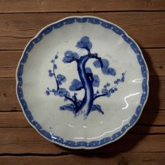 古伊万里 染付 菊梅文様 飾り皿 中皿 骨董品 大明成化年製 皿 和食器 古美術 染付 皿 鳥 梅文様 骨董品 古伊万里 焼物 江戸時代 大正 明治 大皿