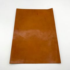 【正規販売店】栃木レザー　Ａ４ハギレ　サドル　1.5mm　キャメル　茶系　送料無料 　はぎれ　レザー　革　本革　レザークラフト　240730-5