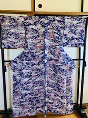 着物 小紋 正絹 / 藍色系 / 草花文 橘 たちばな 流水 紅葉 / 身丈約156cm 裄丈約66cm 袖幅約48cm 後幅28cm 前幅23.5cm TCS着物 W18