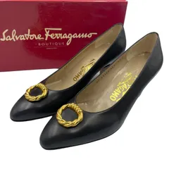 未使用品 Salvatore Ferragamo フェラガモ パンプス レザー 金具付き ブラック サイズ36.5C 箱付き