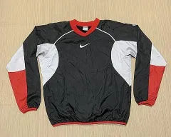 NIKE ナイキ ロゴ入りラグランピステナイロンジャケット 黒 グレー 赤 M