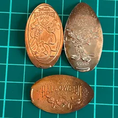 ディズニー　ハロウィーン　2005　2002　ミッキーマウス　ミニーマウス　こうもり　スーベニアメダル　3枚　まとめセット！希少