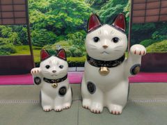 BEAMS JAPAN【別注】中外陶園 / 招き猫 右手 左手 セットで 3号 - メルカリ