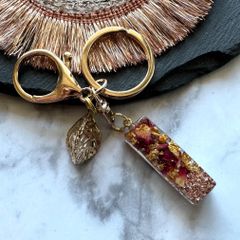 antique rose♡レジンイニシャルキーホルダー　I