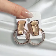 ピアス きれいめ 大人 高級感 リング ゴールド フープピアス わっか