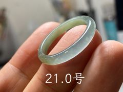 RS10-199 宝石質 濃陽緑 ミャンマー産 天然 A貨 本翡翠 ルース 硬玉  