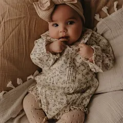 【SALE】Charlotte Romper in Darling Buds Floral by Blue Daisy ベビー ロンパース 長袖ロンパース 長袖ボディ フラワー柄 新生児 ベビー