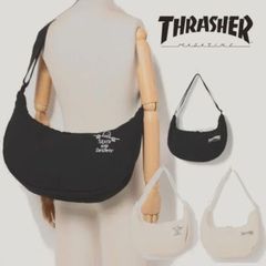 スラッシャー  THRASHER  帆布 ショルダーバッグ 三日月 ワンポイントロゴ メンズ レディース　大人カジュアル