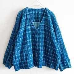 【美品】me ISSEY MIYAKE【総柄 カーディガン】トップス イッセイミヤケ y2303063のサムネイル
