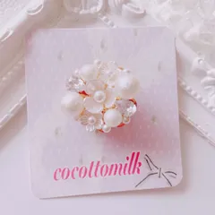 ❤️211フェミニンホワイトフラワーパールポニーフック❤️