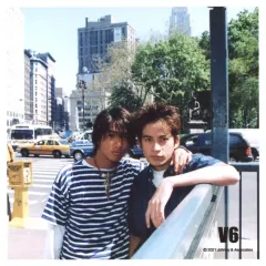 【中古】生写真(ジャニーズ) V6/三宅健・岡田准一/上半身/V6 ましかくフォト Coming Century A/公式生写真