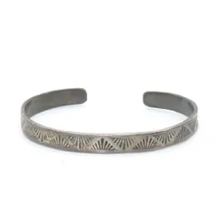 GENEVA RAMONE作 SILVER BANGLE ナバホ族 GENEVA RAMONE作 SILVER BANGLE ナバホ族