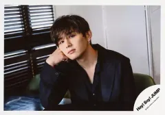 【中古】生写真(ジャニーズ) Hey! Say! JUMP/山田涼介/横型・バストアップ/「Hey! Say! JUMP LIVE TOUR 2022 FILMUSIC!」グッズオフショット/公式生写真