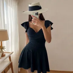 【美シルエット♡ブラック】フレアスカート風　ワンピース　水着　ＸＬ　大きいサイズ　プール　海　ぽっちゃり