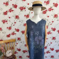 ネイビー 花柄 ノースリーブ ワンピース リネン混風 ゆったりシルエット ポケット付き ロング丈 大人ナチュラル フラワープリント 夏ワンピ リゾートワンピース