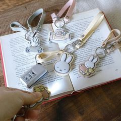 Item thumbnail for item 589436ea-b7c7-4964-8f8b-acc45226311b