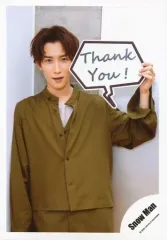 【中古】生写真(ジャニーズ) Snow Man/渡辺翔太/上半身/「SixTONES Snow Man 1st Anniversary」グッズオフショット/公式生写真