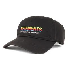 美品 VETEMENTS ヴェトモン キャップ 21SS レインボーロゴ 6パネル キャップ Think Differently Logo Cap ブラック 黒 帽子 ブランドのサムネイル