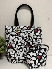 【裁縫ストア・ボヌール】北欧風　ツイル花柄　ボタニカル柄　ビッグサイズ　トートバッグ　ポーチ　ハンドメイド　ショルダーバッグ　ハンドバッグ　大人かわいい/No.500-218