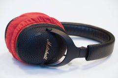 Marshall MONITOR III A.N.C. のイヤーパッドの保護・修理に mimimamo スーパーストレッチ・ヘッドホンカバー （サイズ：L、色：レッド、型番：MHC-002-RD）