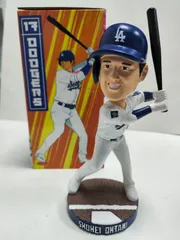 激レア　大谷翔平　グレー　ビジターユニフォーム　ボブルヘッド　来場者限定　新品 大谷翔平 ボブルヘッド ドジャース ホームビジターセット新品未
