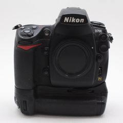 Nikon D700 (MB-D10付)
