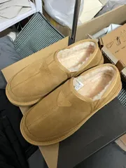 2024年最新】ugg スニーカー メンズの人気アイテム - メルカリ