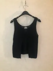 バックスリット ニット ノースリーブ