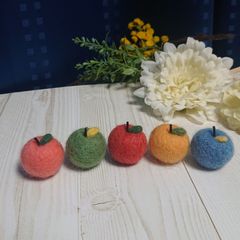 羊毛フェルト  カラフルりんご  5色セット