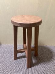 ケヤキ材　手作り丸型ブラウンスツール