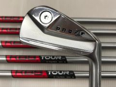 【最短翌日発送】ONOFF FORGED KURO 2024 | S | KBS TOUR C-TAPER 120 | 中古 | アイアンセット | グローブライド