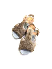 タグ付　あちゃちゅむ　01-103-4401　ラビットファー　Tストラップ　サボサンダル　サイズ1(24~25cm)　ブラウン/グレー