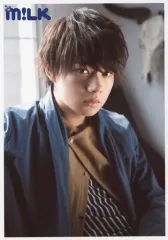 【中古】生写真(男性) M!LK/佐野勇斗/バストアップ・衣装青・茶・右向き・左手曲げ/「M!LK SPRING TOUR 2018 #バトレボ～牛丸学園ブルジョワ部～」生写真セット -8杯目-