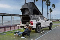 BLACK BEAR キャノピー一体型ルーフテント トライトン LC2T 多用途 収納簡単 3面開閉 防水 耐候性抜群