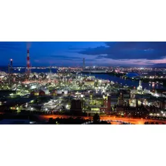 絵画風 壁紙ポスター (はがせるシール式) -地球の撮り方- 夜の宝石箱 工場萌えする四日市コンビナートの工場夜景 パノラマ キャラクロ C-ZJP-023S1 (1152mm×576mm) ＜日本製＞ ウォールステッカー お風呂ポスター