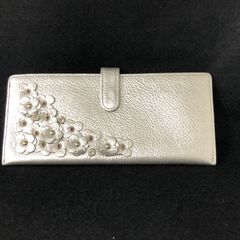 アンテプリマ マッツェット 薄型ウォレット 札入れ 長財布 シルバー